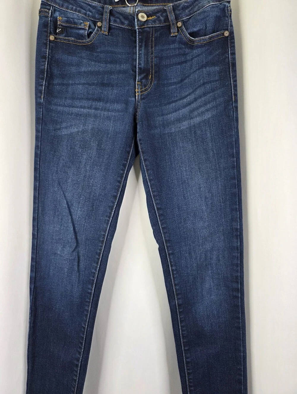 KanCan Jeans Women's Size 3/25 Mid Rise Jegging Jeans Stretchy Super Skinny Blue